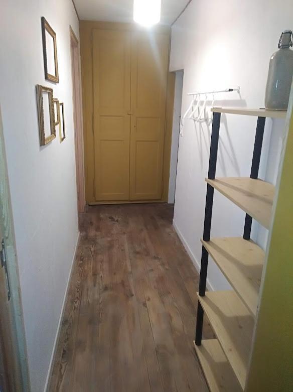 Appartement Cozy Dans Maison Privee Tauves エクステリア 写真