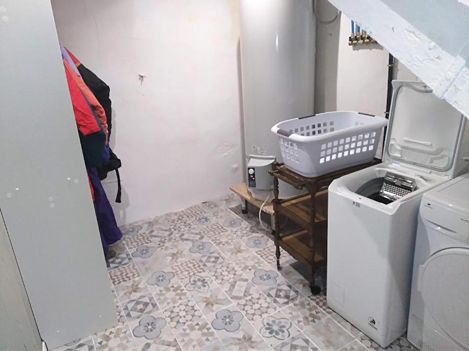 Appartement Cozy Dans Maison Privee Tauves エクステリア 写真